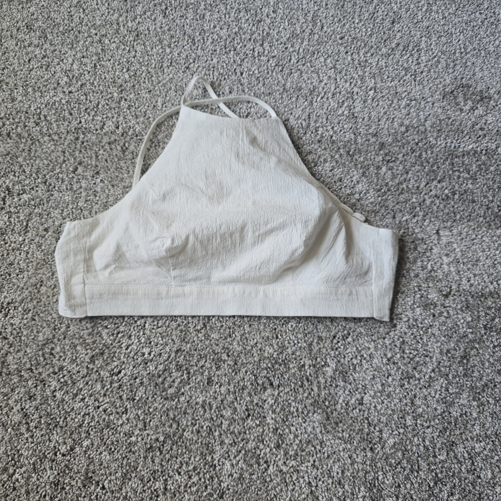 MABLE ● SZ SMALL ● WHITE HALTER TOP ● CROP TOP ● COTTON LINEN BLEND ●